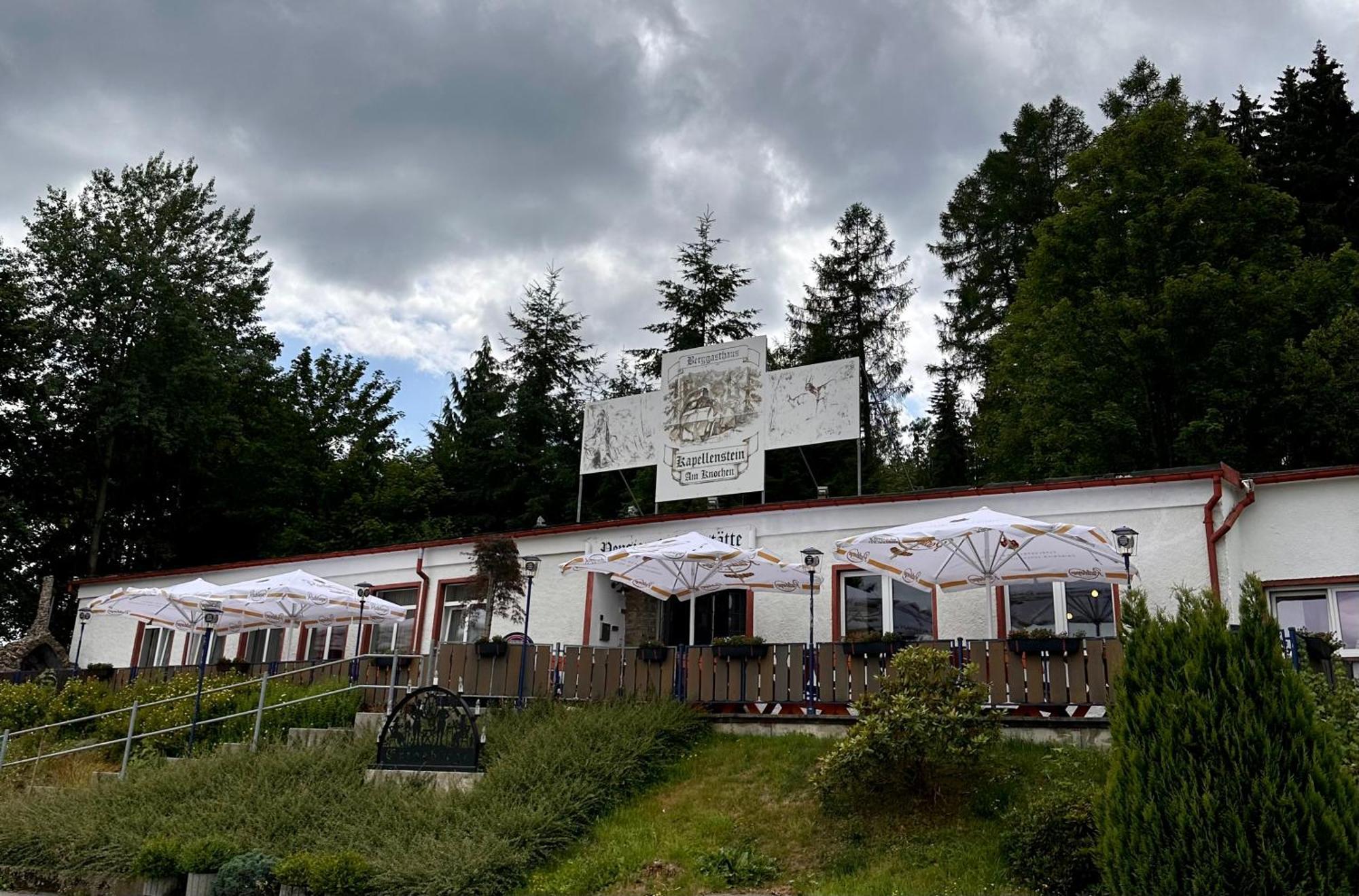 Pension Und Berggasthaus Kapellenstein Geyer Exterior foto